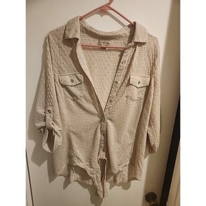 Live And Let Live Size Large Embroidered Eyelet Beige Mid-Sleeve